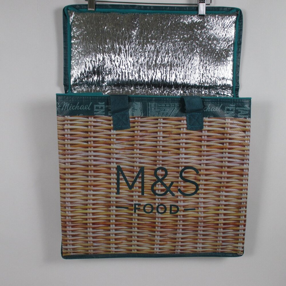 LARGE INSULATED M & S FOOD COOLER BAG - Picture 12 of 16